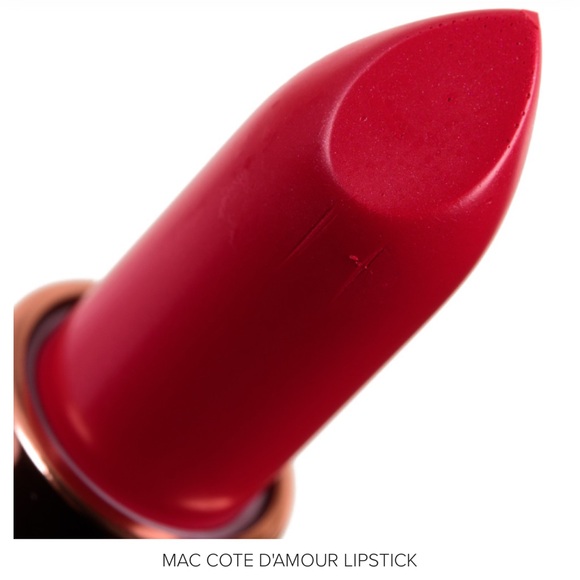 MAC ‘Cote d'Amour’ Amplified Creme Lipstick - Picture 1 of 3